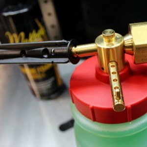 How to use a foam gun to wash your car Mike Phillips