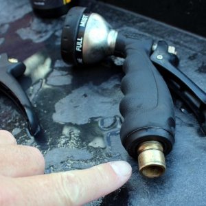 How to use a foam gun to wash your car Mike Phillips