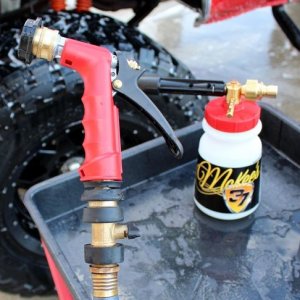 How to use a foam gun to wash your car Mike Phillips