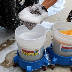 How to use a foam gun to wash your car Mike Phillips