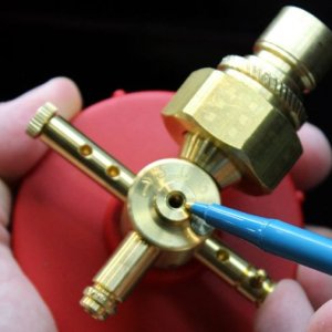 How to use a foam gun to wash your car Mike Phillips