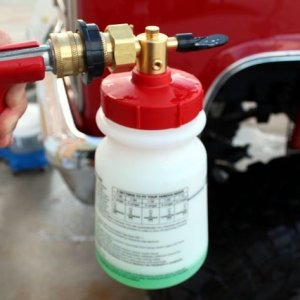 How to use a foam gun to wash your car Mike Phillips