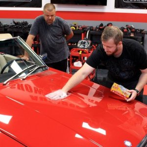 How to use a rinseless wash to clean your car