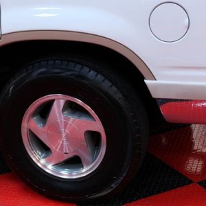 1993 Ford Explorer - Extreme Makeover Mike Phillips Autogeek