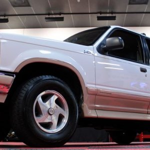 1993 Ford Explorer - Extreme Makeover Mike Phillips Autogeek