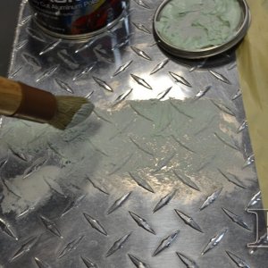 how to polish aluminum diamond plate