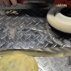 how to polish aluminum diamond plate