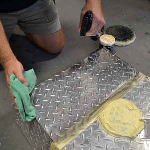 how to polish aluminum diamond plate