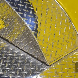 how to polish aluminum diamond plate