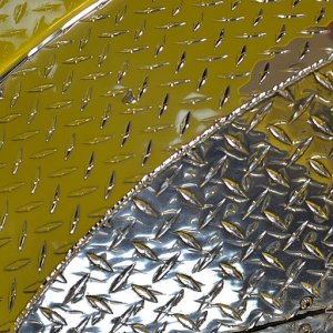 how to polish aluminum diamond plate