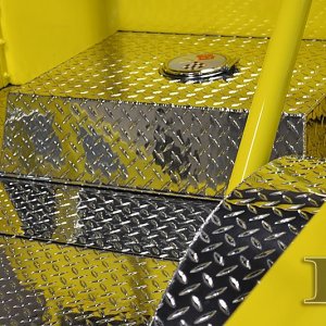 how to polish aluminum diamond plate