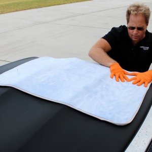 Review: The Big Blue Drying Towel by Mike Phillips Autogeek