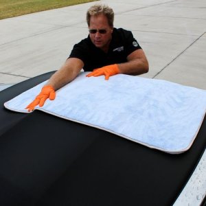 Review: The Big Blue Drying Towel by Mike Phillips Autogeek
