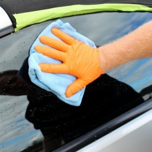 Griots Fine Glass Polish Removing water spots Mike Phillips