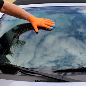 Griots Fine Glass Polish Removing water spots Mike Phillips