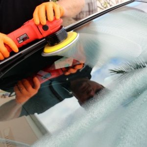 Griots Fine Glass Polish Removing water spots Mike Phillips