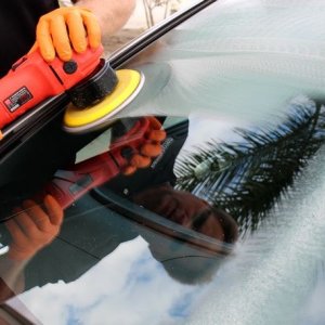 Griots Fine Glass Polish Removing water spots Mike Phillips