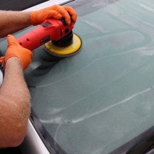 Griots Fine Glass Polish Removing water spots Mike Phillips