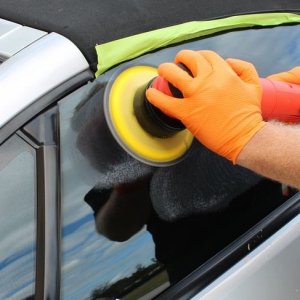 Griots Fine Glass Polish Removing water spots Mike Phillips