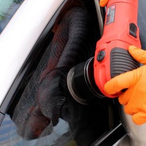 Griots Fine Glass Polish Removing water spots Mike Phillips