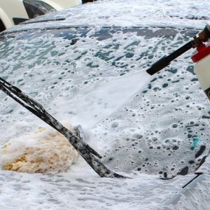 Griots Fine Glass Polish Removing water spots Mike Phillips