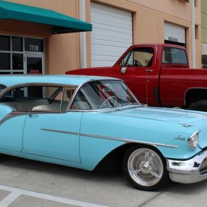 1957_Olds_001