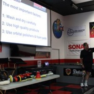 Autogeeks Roadshow Detailing Classes with Mike Phillips