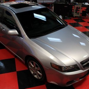 GYEON Glass Cleaner Removing the happy face in Vinyl Fog