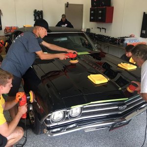Autogeeks Roadshow Detailing Class in Oconomowoc Wisconsin