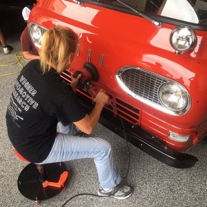 Autogeeks Roadshow Detailing Class in Oconomowoc Wisconsin