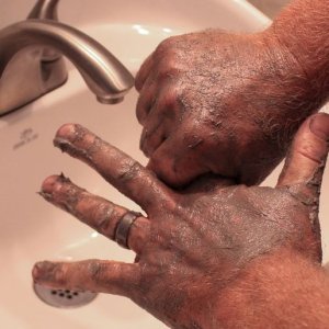 Dirt Cop Hand Cleaner Review by Mike Phillips Autogeek