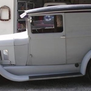 Wetsanding Class 1929 Ford Model A Sedan Delivery Streetrod