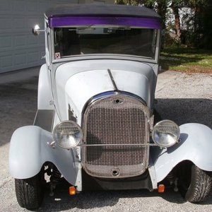 Wetsanding Class 1929 Ford Model A Sedan Delivery Streetrod