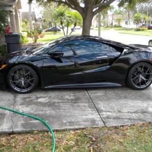 2017_Acura_NSX_02