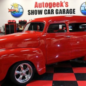 Wetsanding 1948 Chevy Suburban Streetrod Mike Phillips