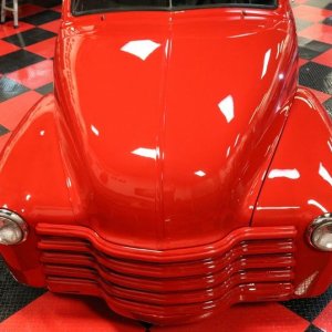 Wetsanding 1948 Chevy Suburban Streetrod Mike Phillips