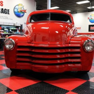 Wetsanding 1948 Chevy Suburban Streetrod Mike Phillips