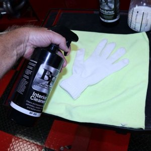 Technique tip for cleaning your cars steering wheel