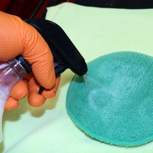 Technique tip for cleaning your cars steering wheel