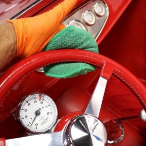 Technique tip for cleaning your cars steering wheel