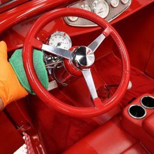 Technique tip for cleaning your cars steering wheel