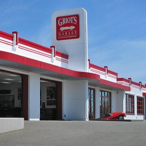 Griots Garage Detailing Class with Mike Phillips at Autogeek