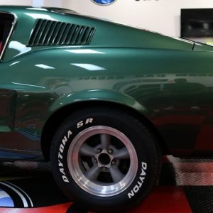3D ONE hybrid cutting compound and finishing polish