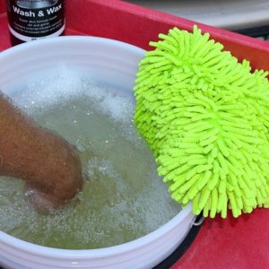 Review BLACKFIRE Wash and Wax by Mike Phillips
