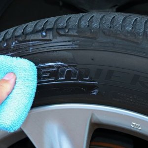 Review: BLACKFIRE Tire & Trim Sealant