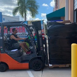 Roadshow Pallet Back from Auburn