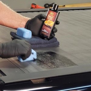 Pinnacle Onyx Trim Restorer