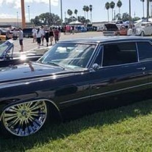 400_Car_008