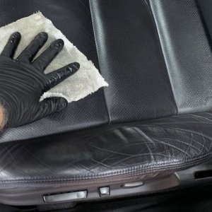 Review Letherique Leather Rejuvenator and Printine Clean