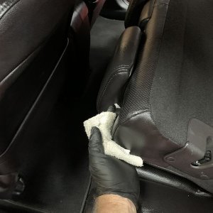 Review Letherique Leather Rejuvenator and Pristine Clean